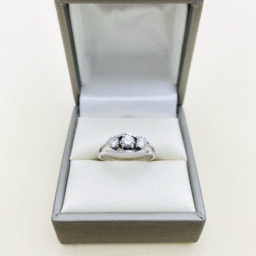 14ct. Solid Gold 3-Stone Diamond Ring.