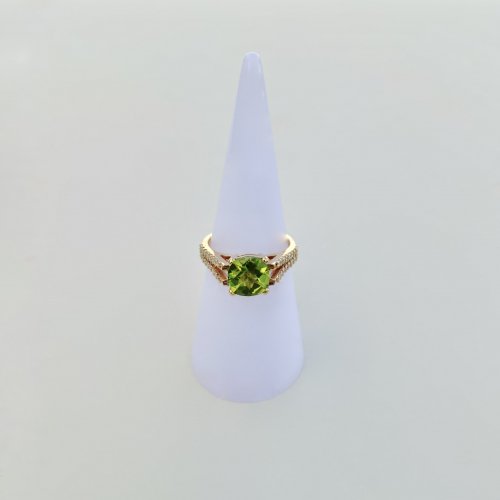 9ct. Solid Gold Peridot and Diamond Ring.