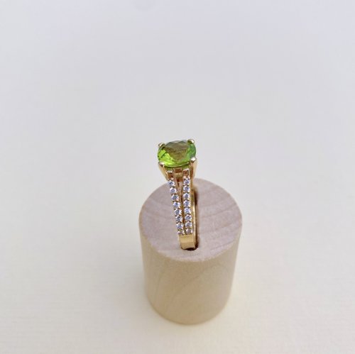 9ct. Solid Gold Peridot and Diamond Ring.