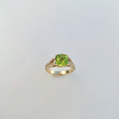 9ct. Solid Gold Peridot and Diamond Ring.