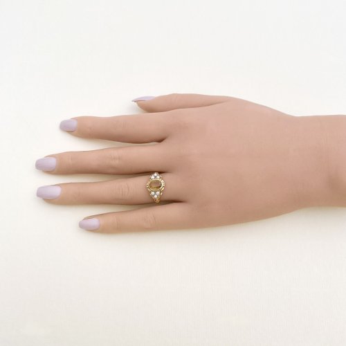 Vintage 9ct. Gold Citrine and Cultured Pearl Ring.
