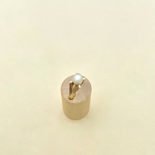 9ct.  Gold Cultured Pearl Ring.