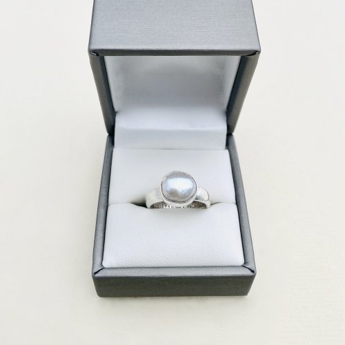 Handcrafted Silver Pearl Ring.