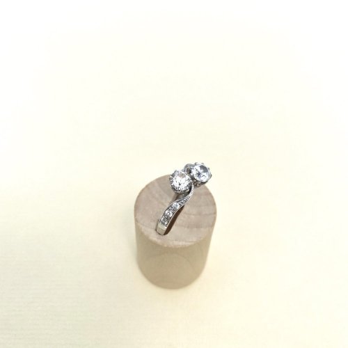 9ct. White Gold 2-stone CZ Ring.