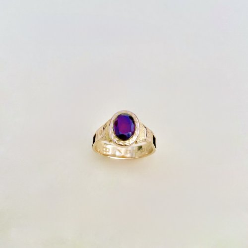 Hallmarked 18ct. Amethyst Mourning Ring. Circa 1867 - 1868. 