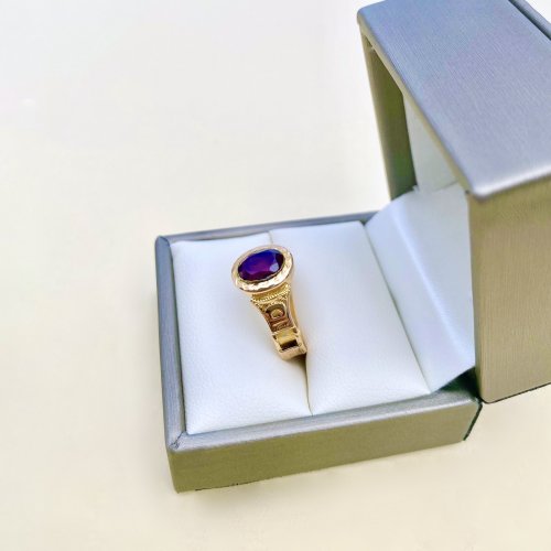 Hallmarked 18ct. Amethyst Mourning Ring. Circa 1867 - 1868. 