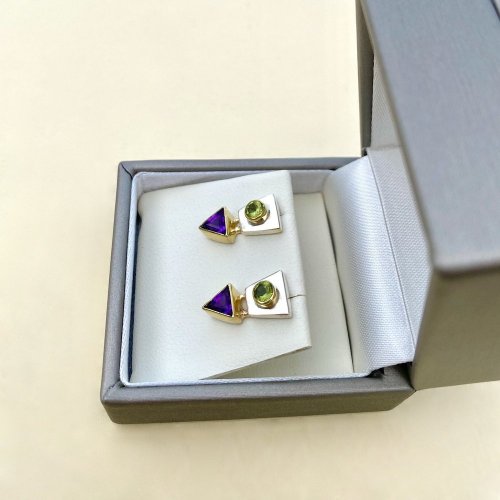 Distinctive Peridot &amp; Amethyst Earrings.