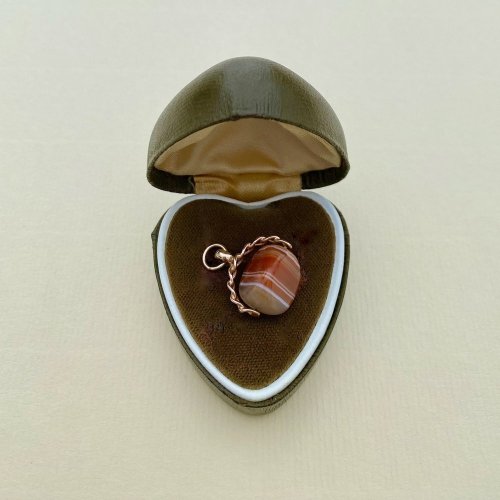 Vintage 9ct. Gold Agate Swivel Fob / Seal Pendant.