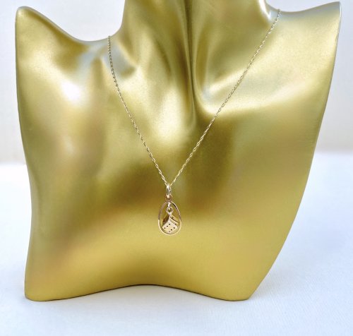 18ct. Gold Dice Pendant.
