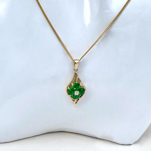 9ct. Gold Green Clover Pendant.