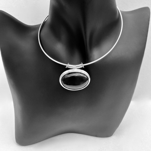 Silver Onyx Pendant on collerette necklace.