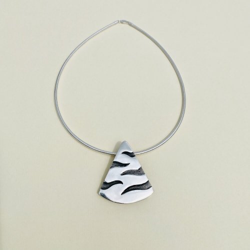 Vintage Silver Triangular Pendant on Collerette Necklace.