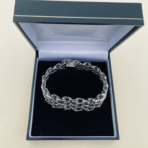 Silver Italian Milanese Gate Bracelet.