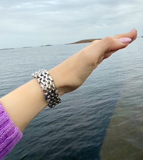 Silver Italian Milanese Gate Bracelet.