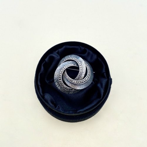 Silver Swirl Brooch / circa 1940.