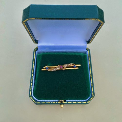 Victorian 15ct. Gold Brooch circa 1890. SOLD.