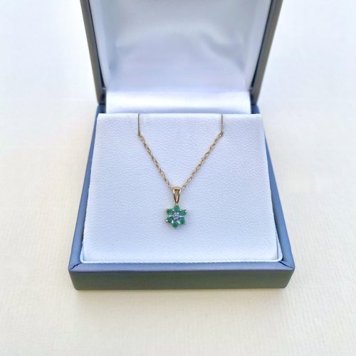 9ct. Gold Emerald &amp; Diamond Pendant.