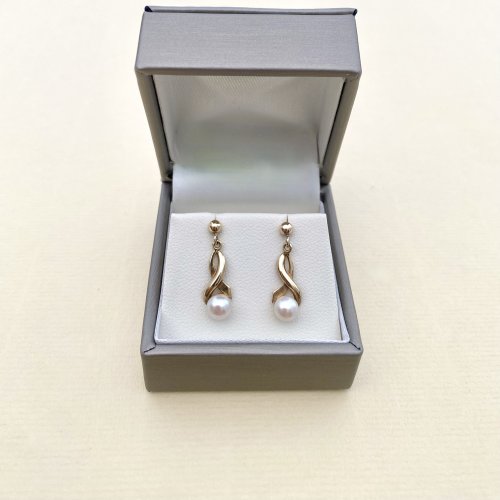 9ct. Gold Earrings with Cultured Pearl / Figure-of-8.