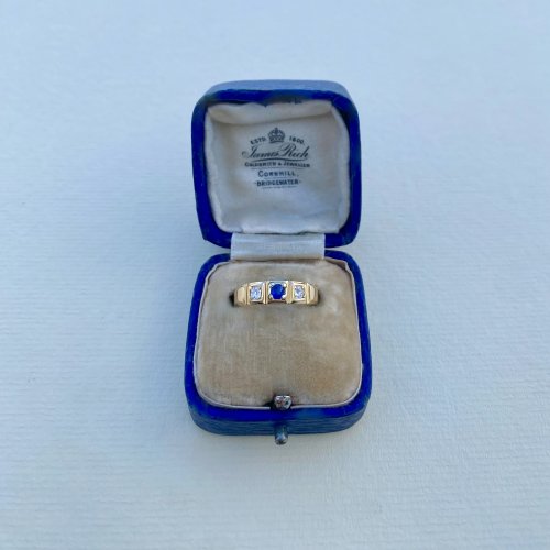 Antique Sapphire &amp; Diamond Ring Circa 1880.