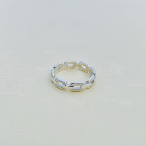 Bespoke Silver Chain Link Ring. 