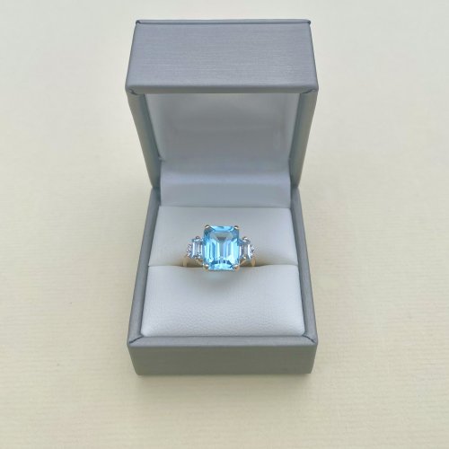 9ct. Gold Square Topaz &amp; Diamond Ring.