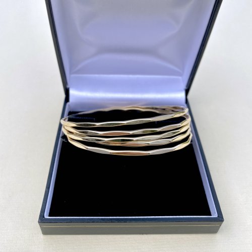 Set of Five 9ct. Yellow Gold Bangles. 