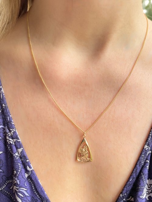 9ct. Gold St. Christopher Triangular Pendant on Chain.  NEW STOCK.