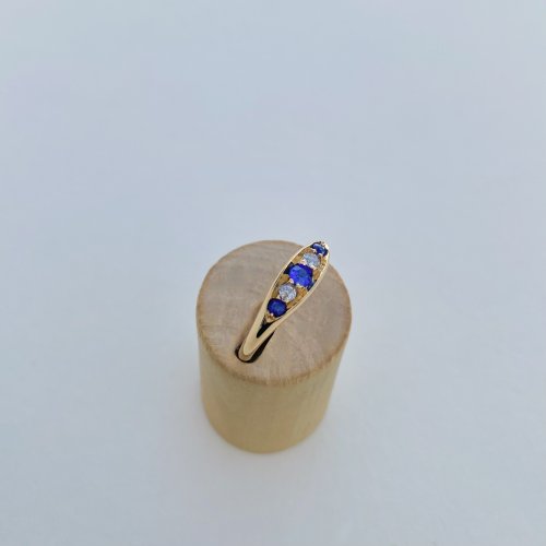 18ct. Gold Sapphire &amp; Diamond Ring. NEW STOCK.