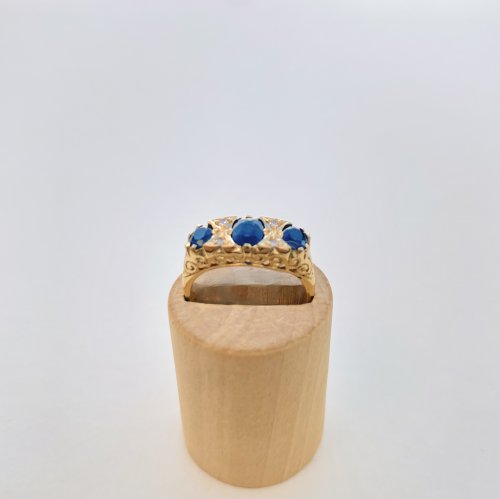 18ct. gold Sapphire &amp; Diamond Ring. NEW STOCK.