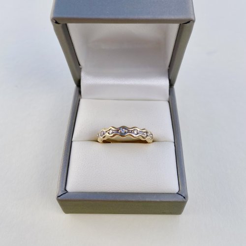 9ct. Gold Scalloped Half Eternity Ring with Diamonds. NEW STOCK.