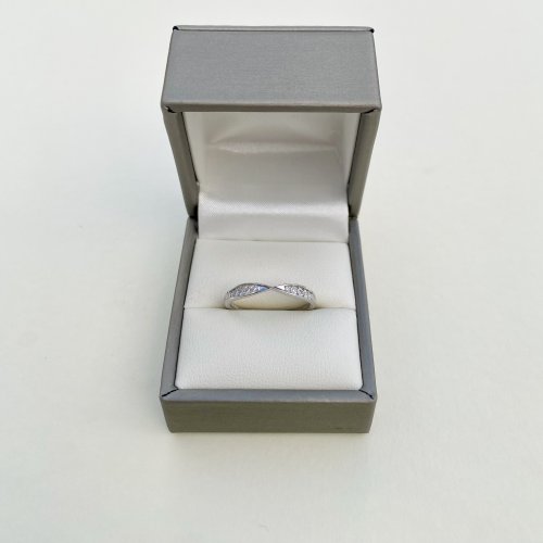 9ct. White Gold Diamond ½ Eternity Style Twist Ring. NEW STOCK.