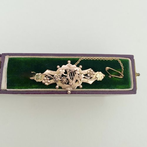 9ct. Gold Edwardian Irish Brooch. NEW IN STOCK.