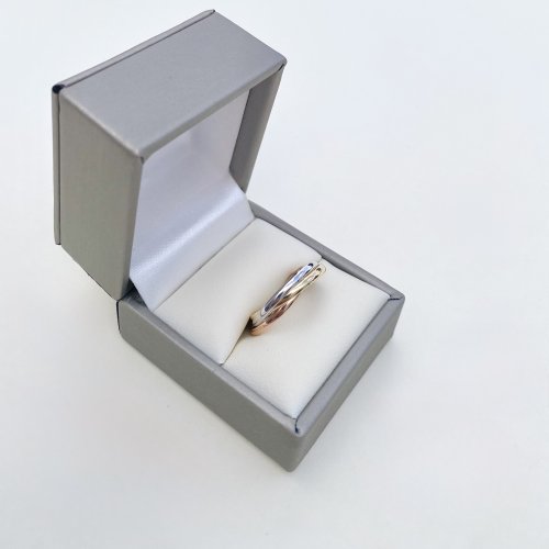 Vintage 9ct. Gold Trinity / Russian Wedding Band. NEW IN STOCK.