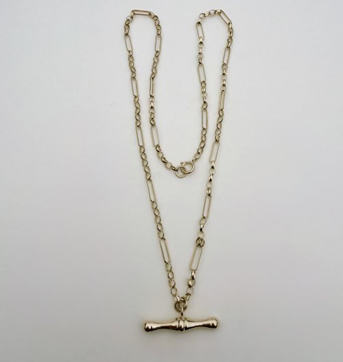 Hallmarked 9ct. Gold Chain with T-Bar.  NEW STOCK. SOLD.