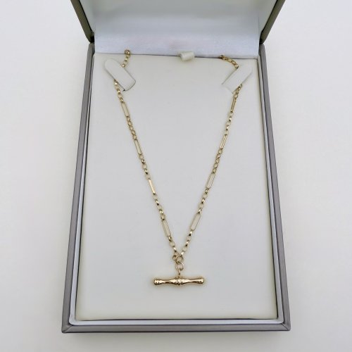 Hallmarked 9ct. Gold Chain with T-Bar.  NEW STOCK. SOLD.