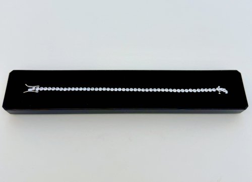 Sparkling Silver Tennis Bracelet. NEW STOCK.