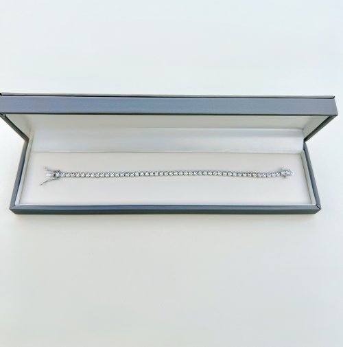 Sparkling Silver Tennis Bracelet. NEW STOCK.