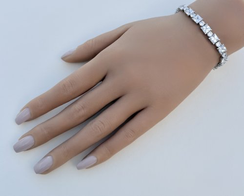Silver Bracelet with Square-Cut Cubic Zirconia 7&quot;. NEW STOCK.