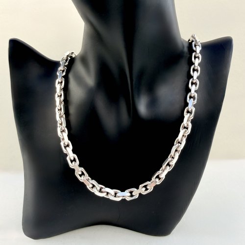 Contemporary Silver Chunky Chain. 19½ NEW STOCK.