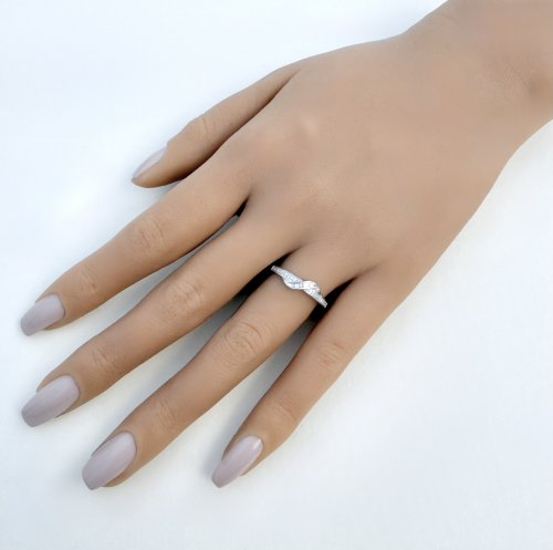 9ct. White Gold Diamond Half Eternity Ring / Design Detail to Centre. NEW STOCK.