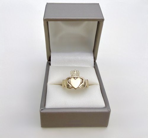 Hallmarked 9ct. Yellow Gold Claddagh Ring.