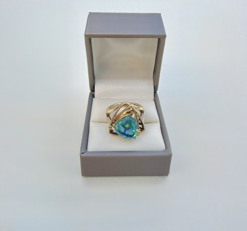 Trilliant Ocean Green Gemstone Ring in Sculptural Gold-Over-Silver Setting. NEW STOCK. 