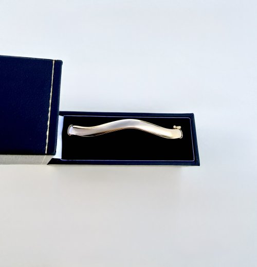 Contemporary 9ct. Yellow Gold Wave Bangle. NEW STOCK.