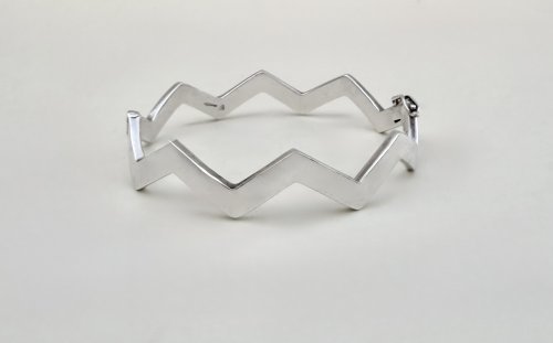 Silver Zig-Zag Bangle. NEW STOCK.