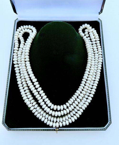 Long Pearl Necklace. NEW STOCK.