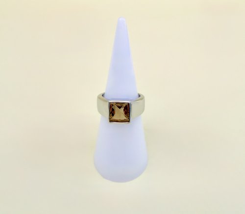 Silver Ring with Square Facetted Lemon Quartz Gemstone. NEW STOCK. 