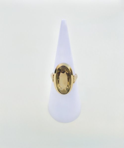 Hallmarked 9ct. Yellow Gold Oval Faceted Citrine Ring. NEW STOCK.