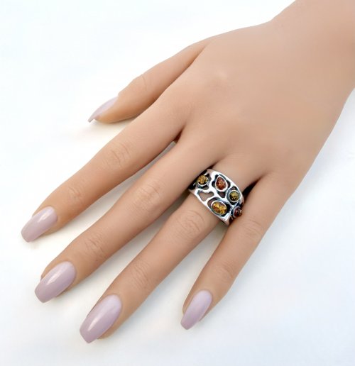 Silver Multi-Stone Amber ring. NEW STOCK.