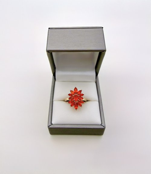 9ct. Gold Spessartine Garnet Sunburst Ring. NEW IN STOCK.