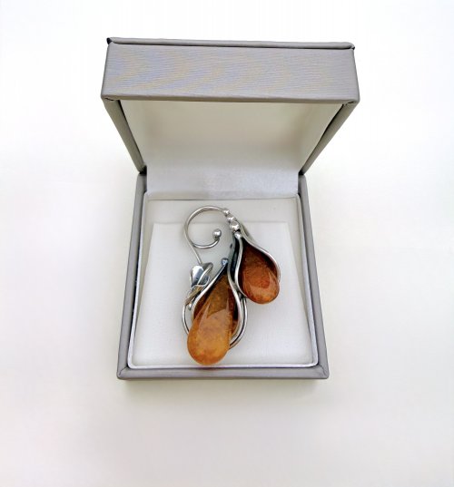 Sterling Silver Amber Floral Brooch with Tear-Shaped Amber Stones. NEW IN STOCK.